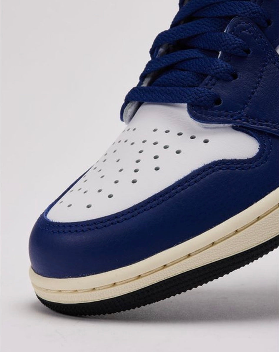 Nike Air Jordan 1 Retro High OG 'Rare Air'
