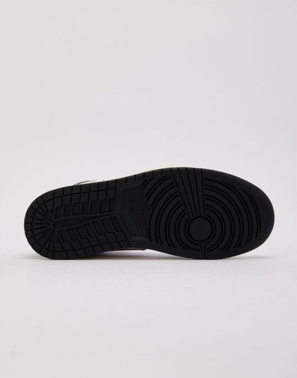 Nike Air Jordan 1 Retro High OG 'Rare Air'